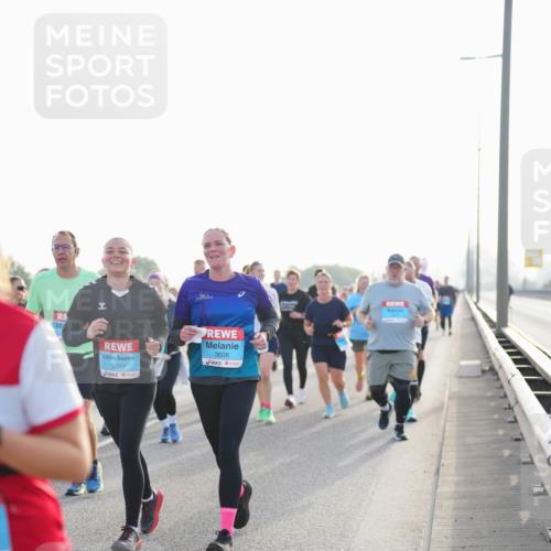 03.10.2026 - Köhlbrandbrückenlauf LAZAROV Photography http://msf.ph/oto/10701954 03.10.2026 09:28:17 Position 3 3607, 3606 meine-sportfotos.de