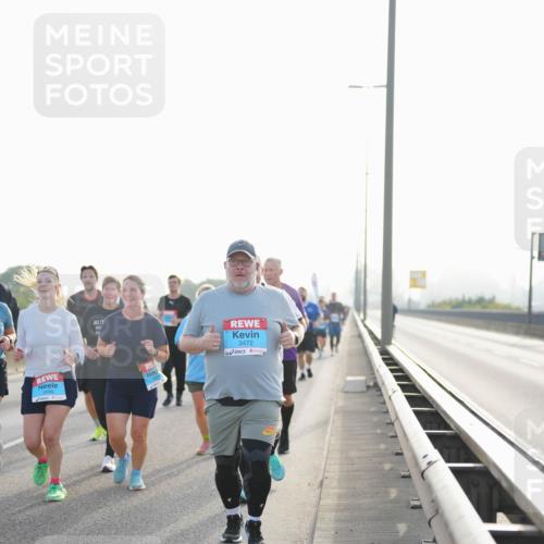 03.10.2026 - Köhlbrandbrückenlauf LAZAROV Photography http://msf.ph/oto/10701964 03.10.2026 09:28:19 Position 3 2090, 3472 meine-sportfotos.de