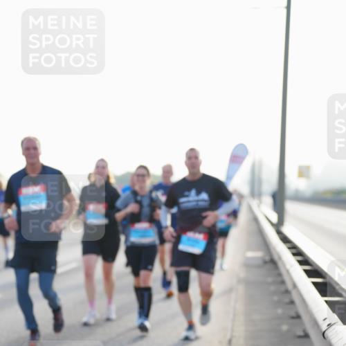 03.10.2026 - Köhlbrandbrückenlauf LAZAROV Photography http://msf.ph/oto/10701997 03.10.2026 09:28:28 Position 3  meine-sportfotos.de