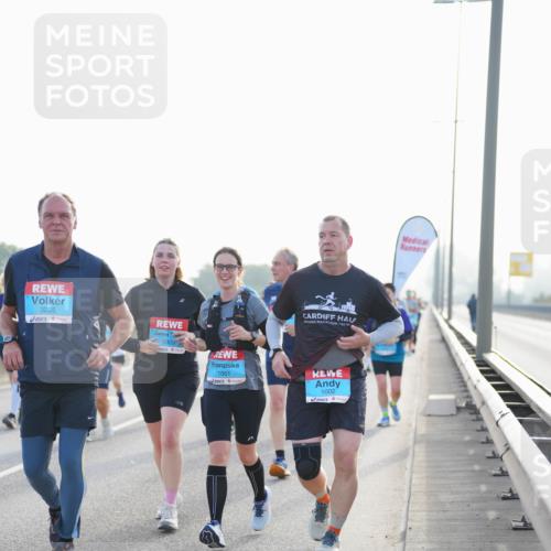 03.10.2026 - Köhlbrandbrückenlauf LAZAROV Photography http://msf.ph/oto/10702000 03.10.2026 09:28:29 Position 3 3225, 1003, 1001, 1002 meine-sportfotos.de