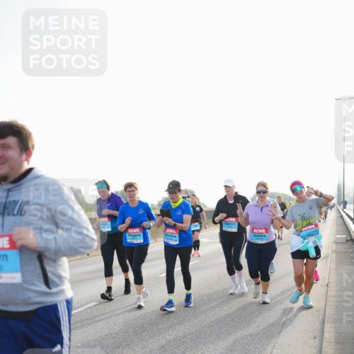03.10.2026 - Köhlbrandbrückenlauf LAZAROV Photography http://msf.ph/oto/10702036 03.10.2026 09:28:41 Position 3  meine-sportfotos.de