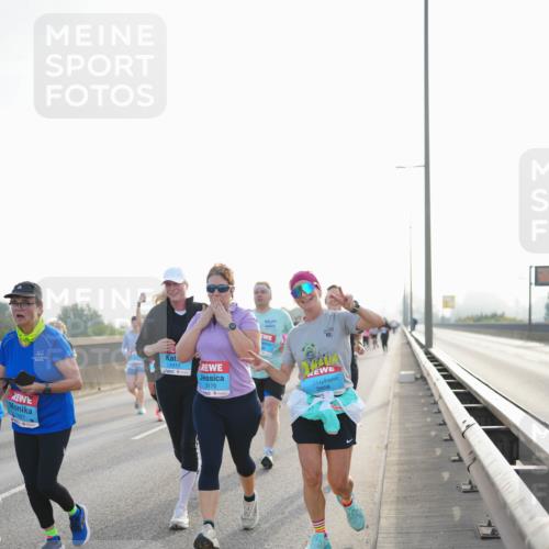 03.10.2026 - Köhlbrandbrückenlauf LAZAROV Photography http://msf.ph/oto/10702040 03.10.2026 09:28:42 Position 3 1497, 1410, 3170, 3868 meine-sportfotos.de