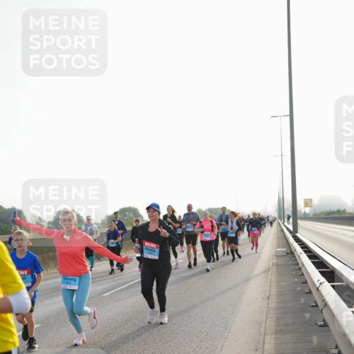 03.10.2026 - Köhlbrandbrückenlauf LAZAROV Photography http://msf.ph/oto/10702078 03.10.2026 09:28:54 Position 3 1726, 3387 meine-sportfotos.de