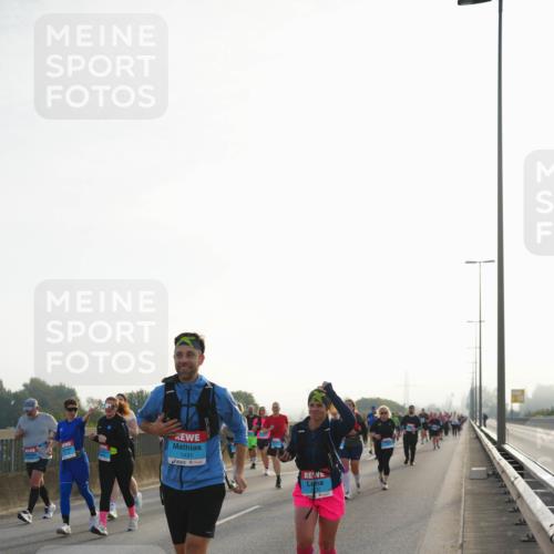 03.10.2026 - Köhlbrandbrückenlauf LAZAROV Photography http://msf.ph/oto/10702097 03.10.2026 09:29:01 Position 3 1431 meine-sportfotos.de