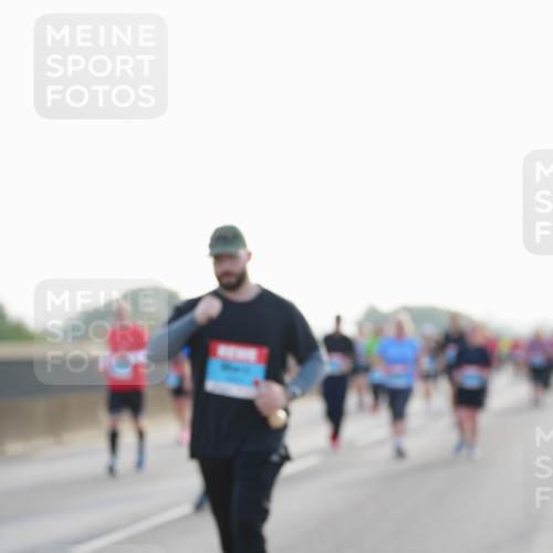 03.10.2026 - Köhlbrandbrückenlauf LAZAROV Photography http://msf.ph/oto/10702116 03.10.2026 09:29:08 Position 3  meine-sportfotos.de