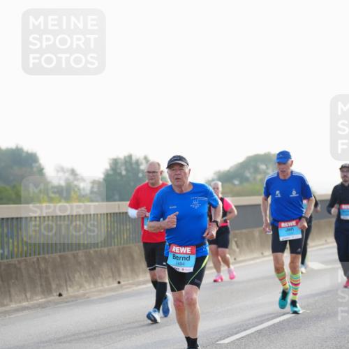 03.10.2026 - Köhlbrandbrückenlauf LAZAROV Photography http://msf.ph/oto/10702122 03.10.2026 09:29:10 Position 3 1494 meine-sportfotos.de