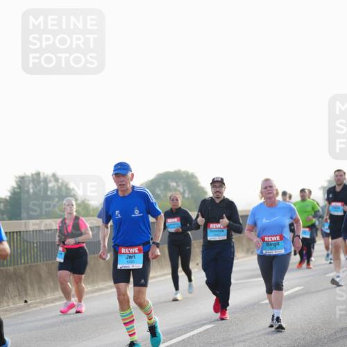 03.10.2026 - Köhlbrandbrückenlauf LAZAROV Photography http://msf.ph/oto/10702130 03.10.2026 09:29:11 Position 3 1220, 1215 meine-sportfotos.de