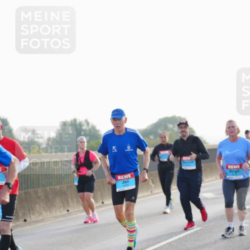 03.10.2026 - Köhlbrandbrückenlauf LAZAROV Photography http://msf.ph/oto/10702132 03.10.2026 09:29:11 Position 3 1, 1220 meine-sportfotos.de
