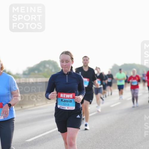03.10.2026 - Köhlbrandbrückenlauf LAZAROV Photography http://msf.ph/oto/10702145 03.10.2026 09:29:14 Position 3 1213 meine-sportfotos.de