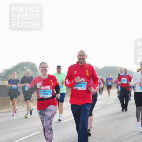 03.10.2026 - Köhlbrandbrückenlauf LAZAROV Photography http://msf.ph/oto/10702162 03.10.2026 09:29:19 Position 3 3645, 3524 meine-sportfotos.de