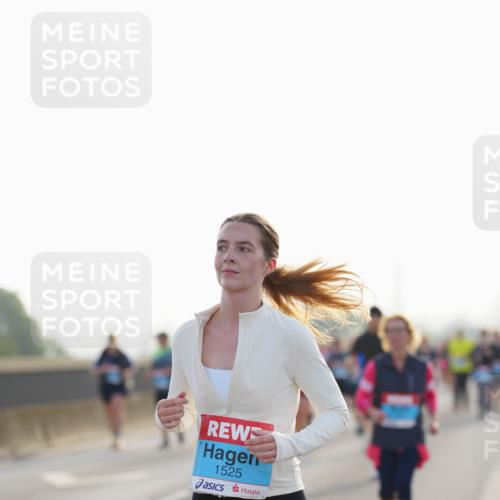 03.10.2026 - Köhlbrandbrückenlauf LAZAROV Photography http://msf.ph/oto/10702177 03.10.2026 09:29:22 Position 3 1525 meine-sportfotos.de