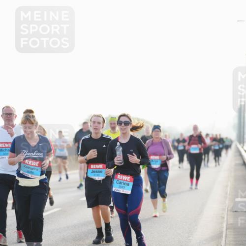 03.10.2026 - Köhlbrandbrückenlauf LAZAROV Photography http://msf.ph/oto/10702210 03.10.2026 09:29:34 Position 3 3205, 3204, 3190, 3583 meine-sportfotos.de