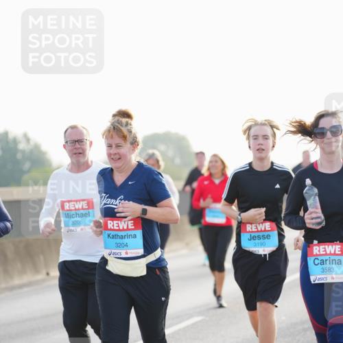 03.10.2026 - Köhlbrandbrückenlauf LAZAROV Photography http://msf.ph/oto/10702214 03.10.2026 09:29:36 Position 3 3205, 3204, 3190, 3583 meine-sportfotos.de