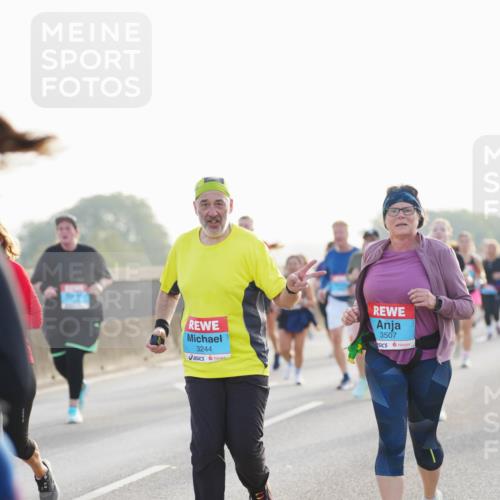 03.10.2026 - Köhlbrandbrückenlauf LAZAROV Photography http://msf.ph/oto/10702217 03.10.2026 09:29:38 Position 3 3244, 3507 meine-sportfotos.de