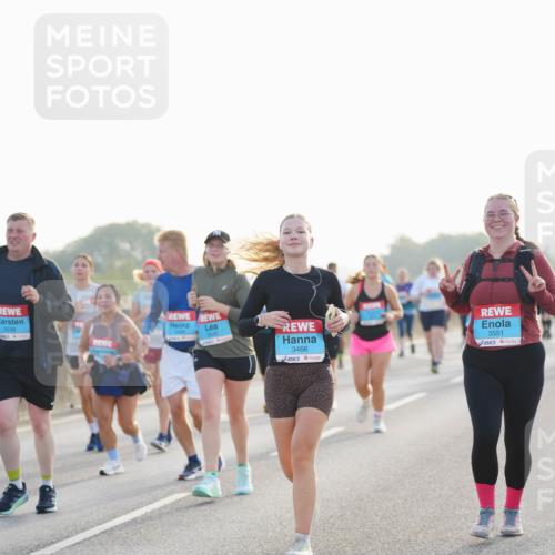 03.10.2026 - Köhlbrandbrückenlauf LAZAROV Photography http://msf.ph/oto/10702223 03.10.2026 09:29:41 Position 3 3538, 3466, 3551 meine-sportfotos.de