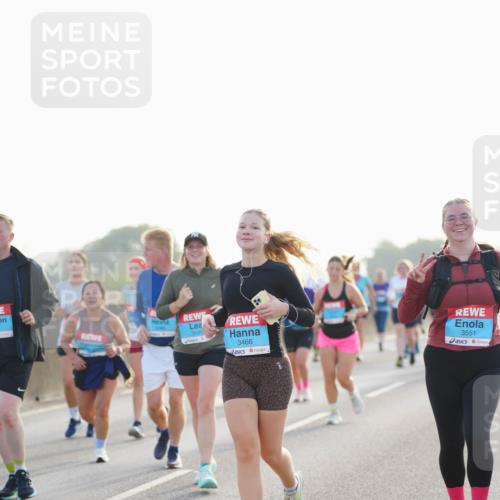 03.10.2026 - Köhlbrandbrückenlauf LAZAROV Photography http://msf.ph/oto/10702224 03.10.2026 09:29:41 Position 3 3545, 3466, 3551 meine-sportfotos.de