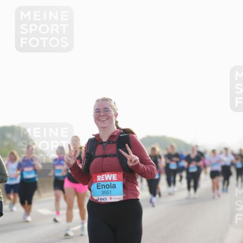 03.10.2026 - Köhlbrandbrückenlauf LAZAROV Photography http://msf.ph/oto/10702227 03.10.2026 09:29:42 Position 3 3551 meine-sportfotos.de