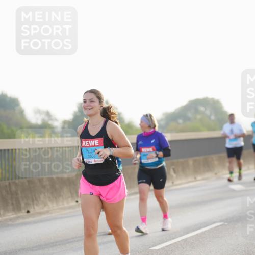 03.10.2026 - Köhlbrandbrückenlauf LAZAROV Photography http://msf.ph/oto/10702231 03.10.2026 09:29:45 Position 3 3853 meine-sportfotos.de