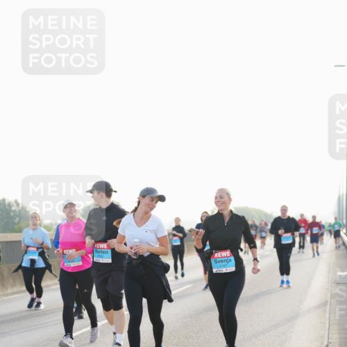 03.10.2026 - Köhlbrandbrückenlauf LAZAROV Photography http://msf.ph/oto/10702251 03.10.2026 09:29:56 Position 3 2535, 1197 meine-sportfotos.de