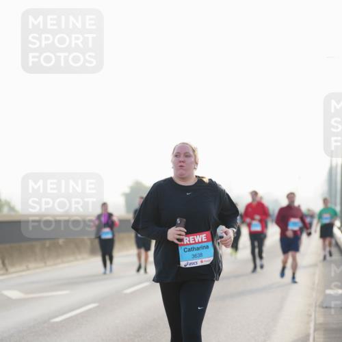 03.10.2026 - Köhlbrandbrückenlauf LAZAROV Photography http://msf.ph/oto/10702258 03.10.2026 09:30:01 Position 3 3638 meine-sportfotos.de