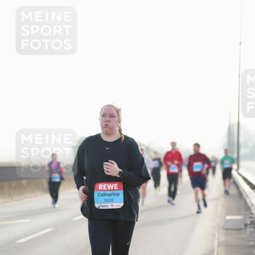 03.10.2026 - Köhlbrandbrückenlauf LAZAROV Photography http://msf.ph/oto/10702259 03.10.2026 09:30:01 Position 3 3638 meine-sportfotos.de