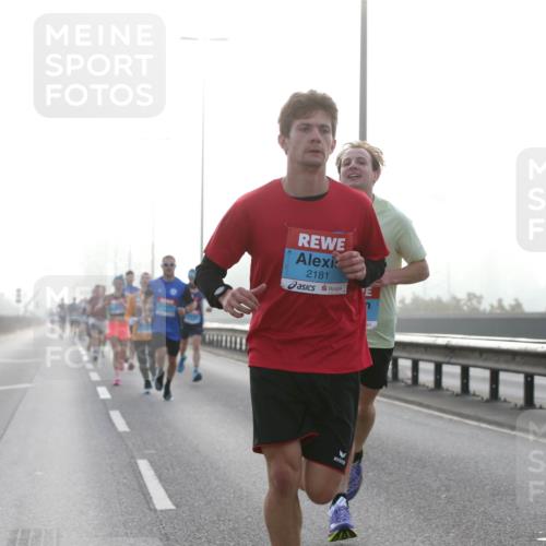 03.10.2026 - Köhlbrandbrückenlauf Jannik Wohlers http://msf.ph/oto/10703612 03.10.2026 09:13:09 Position 3 2181 meine-sportfotos.de