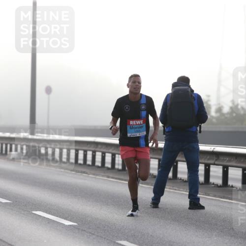 03.10.2026 - Köhlbrandbrückenlauf Jannik Wohlers http://msf.ph/oto/10703726 03.10.2026 09:10:15 Position 3 1263 meine-sportfotos.de
