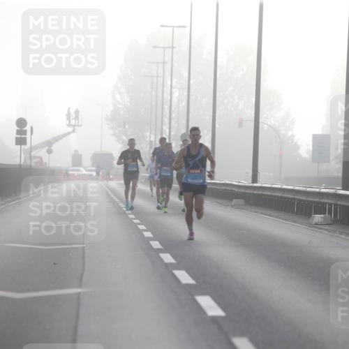 03.10.2026 - Köhlbrandbrückenlauf Jannik Wohlers http://msf.ph/oto/10703745 03.10.2026 09:10:59 Position 3  meine-sportfotos.de