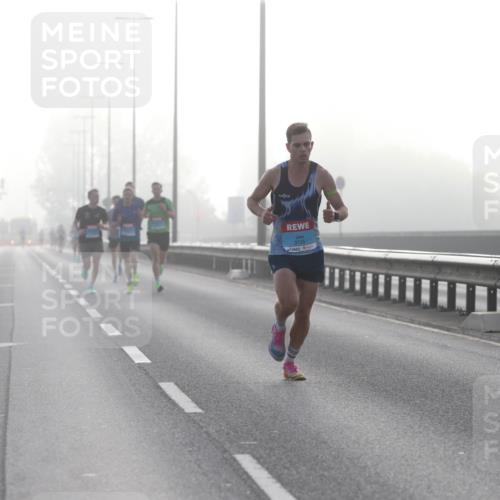 03.10.2026 - Köhlbrandbrückenlauf Jannik Wohlers http://msf.ph/oto/10703752 03.10.2026 09:11:05 Position 3 3735 meine-sportfotos.de