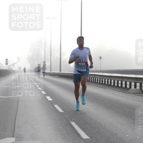 03.10.2026 - Köhlbrandbrückenlauf Jannik Wohlers http://msf.ph/oto/10703787 03.10.2026 09:11:23 Position 3 1063 meine-sportfotos.de