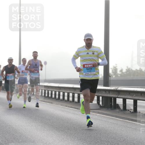 03.10.2026 - Köhlbrandbrückenlauf Jannik Wohlers http://msf.ph/oto/10703810 03.10.2026 09:11:49 Position 3 2120 meine-sportfotos.de