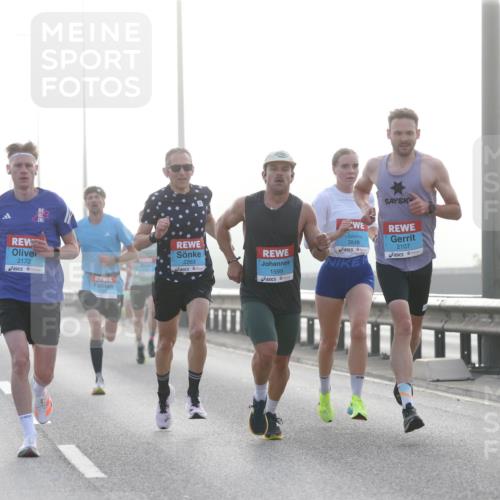 03.10.2026 - Köhlbrandbrückenlauf Jannik Wohlers http://msf.ph/oto/10703818 03.10.2026 09:11:51 Position 3 2172, 2263, 1599, 3849, 2107 meine-sportfotos.de