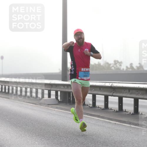 03.10.2026 - Köhlbrandbrückenlauf Jannik Wohlers http://msf.ph/oto/10703851 03.10.2026 09:11:58 Position 3 3823 meine-sportfotos.de