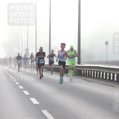 03.10.2026 - Köhlbrandbrückenlauf Jannik Wohlers http://msf.ph/oto/10703883 03.10.2026 09:12:29 Position 3  meine-sportfotos.de