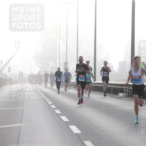 03.10.2026 - Köhlbrandbrückenlauf Jannik Wohlers http://msf.ph/oto/10703885 03.10.2026 09:12:31 Position 3  meine-sportfotos.de