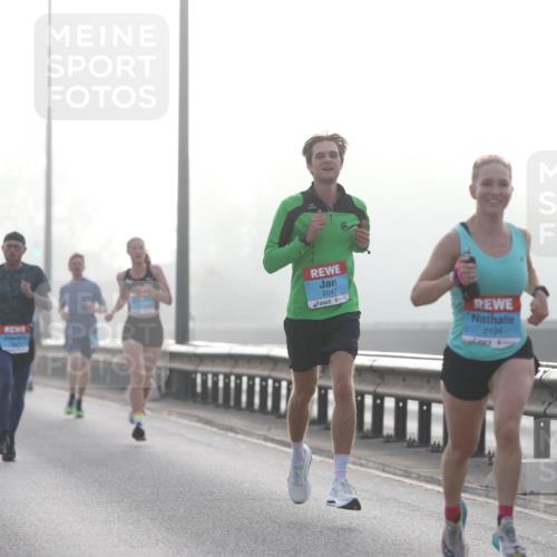 03.10.2026 - Köhlbrandbrückenlauf Jannik Wohlers http://msf.ph/oto/10703895 03.10.2026 09:12:41 Position 3 2047, 2124 meine-sportfotos.de