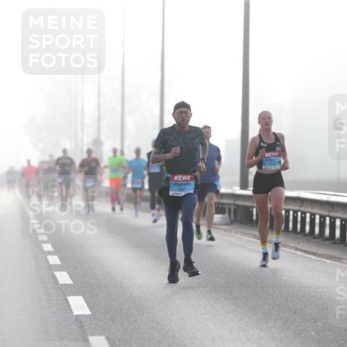 03.10.2026 - Köhlbrandbrückenlauf Jannik Wohlers http://msf.ph/oto/10703899 03.10.2026 09:12:43 Position 3  meine-sportfotos.de
