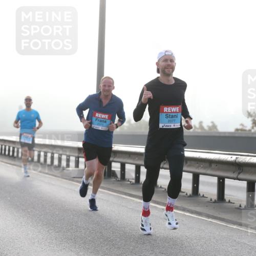 03.10.2026 - Köhlbrandbrückenlauf Jannik Wohlers http://msf.ph/oto/10703914 03.10.2026 09:12:55 Position 3 2375, 2077 meine-sportfotos.de