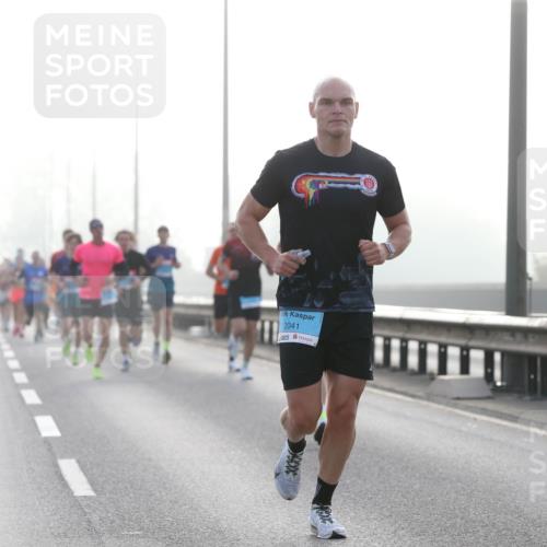 03.10.2026 - Köhlbrandbrückenlauf Jannik Wohlers http://msf.ph/oto/10703933 03.10.2026 09:13:00 Position 3 2041, 1607 meine-sportfotos.de