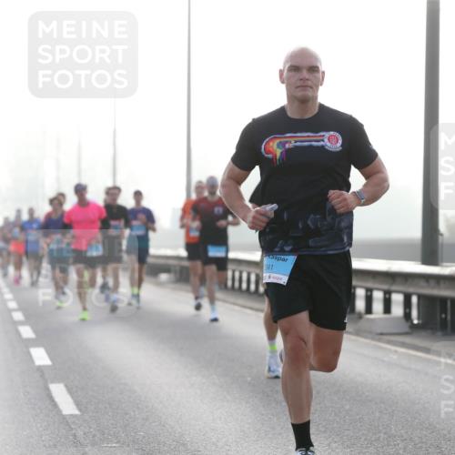 03.10.2026 - Köhlbrandbrückenlauf Jannik Wohlers http://msf.ph/oto/10703935 03.10.2026 09:13:01 Position 3 041 meine-sportfotos.de