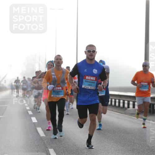 03.10.2026 - Köhlbrandbrückenlauf Jannik Wohlers http://msf.ph/oto/10703954 03.10.2026 09:13:11 Position 3 2356, 1823 meine-sportfotos.de