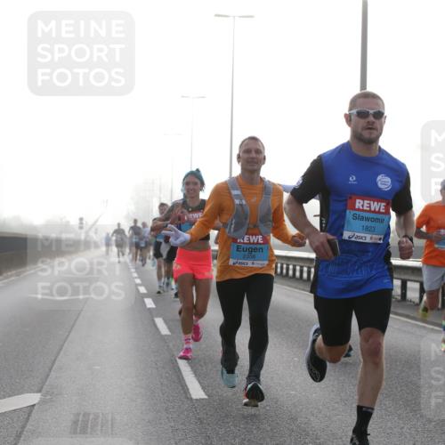 03.10.2026 - Köhlbrandbrückenlauf Jannik Wohlers http://msf.ph/oto/10703968 03.10.2026 09:13:13 Position 3 2356, 1823 meine-sportfotos.de