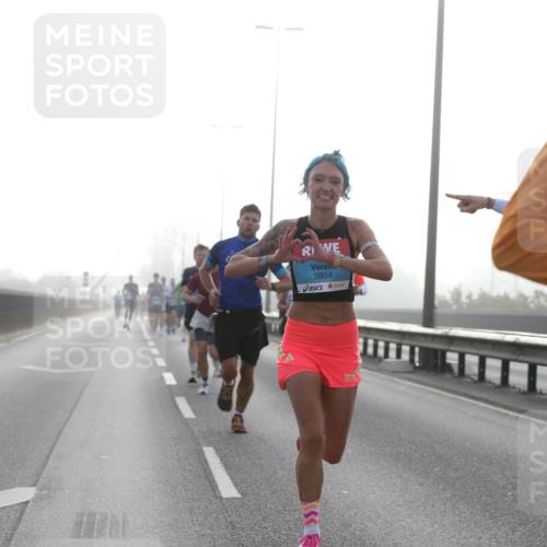 03.10.2026 - Köhlbrandbrückenlauf Jannik Wohlers http://msf.ph/oto/10703975 03.10.2026 09:13:14 Position 3 3804, 23 meine-sportfotos.de