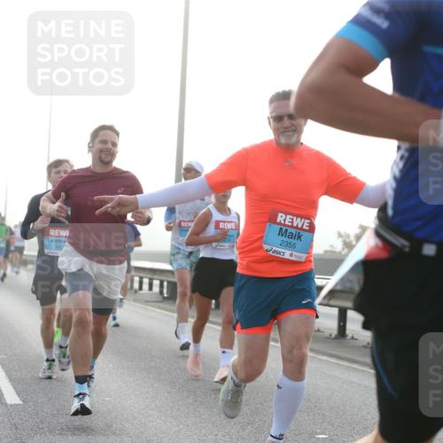 03.10.2026 - Köhlbrandbrückenlauf Jannik Wohlers http://msf.ph/oto/10703984 03.10.2026 09:13:16 Position 3 1007, 42, 195, 2355 meine-sportfotos.de