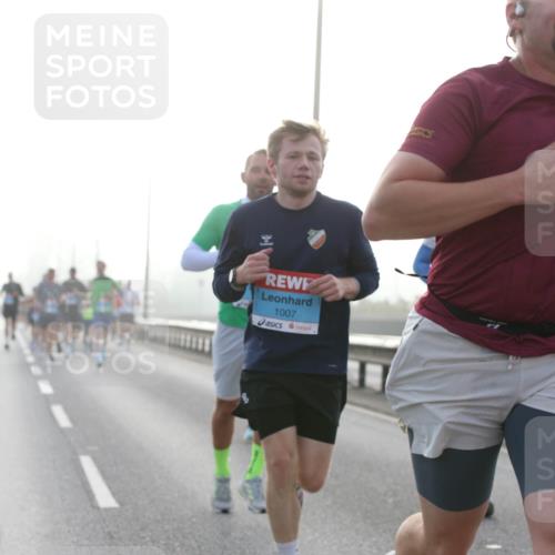 03.10.2026 - Köhlbrandbrückenlauf Jannik Wohlers http://msf.ph/oto/10703994 03.10.2026 09:13:18 Position 3 1007, 3763 meine-sportfotos.de