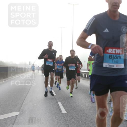 03.10.2026 - Köhlbrandbrückenlauf Jannik Wohlers http://msf.ph/oto/10704021 03.10.2026 09:13:25 Position 3 2194, 1142 meine-sportfotos.de