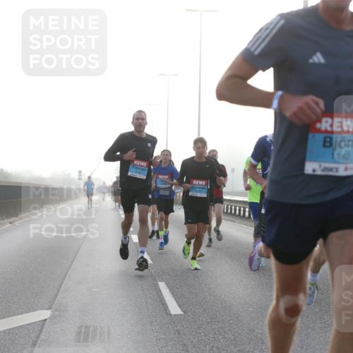 03.10.2026 - Köhlbrandbrückenlauf Jannik Wohlers http://msf.ph/oto/10704024 03.10.2026 09:13:25 Position 3 1142 meine-sportfotos.de