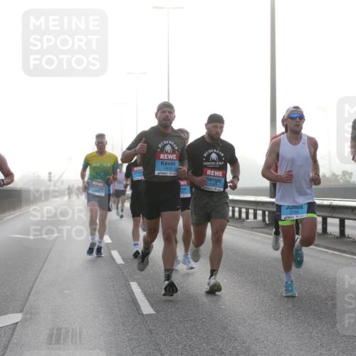 03.10.2026 - Köhlbrandbrückenlauf Jannik Wohlers http://msf.ph/oto/10704078 03.10.2026 09:13:36 Position 3 1413, 2283, 2108, 08 meine-sportfotos.de