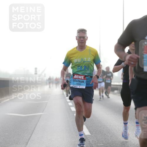 03.10.2026 - Köhlbrandbrückenlauf Jannik Wohlers http://msf.ph/oto/10704081 03.10.2026 09:13:37 Position 3 1803, 1413, 27 meine-sportfotos.de