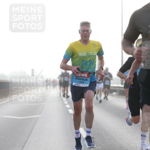 03.10.2026 - Köhlbrandbrückenlauf Jannik Wohlers http://msf.ph/oto/10704086 03.10.2026 09:13:37 Position 3 1803, 1413, 27 meine-sportfotos.de